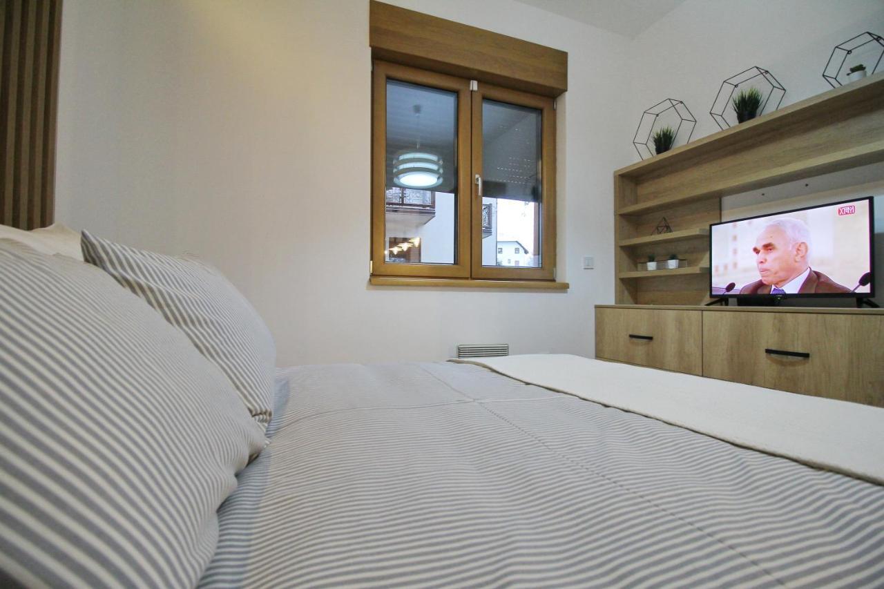 Apartman La Corona ズラティボール エクステリア 写真